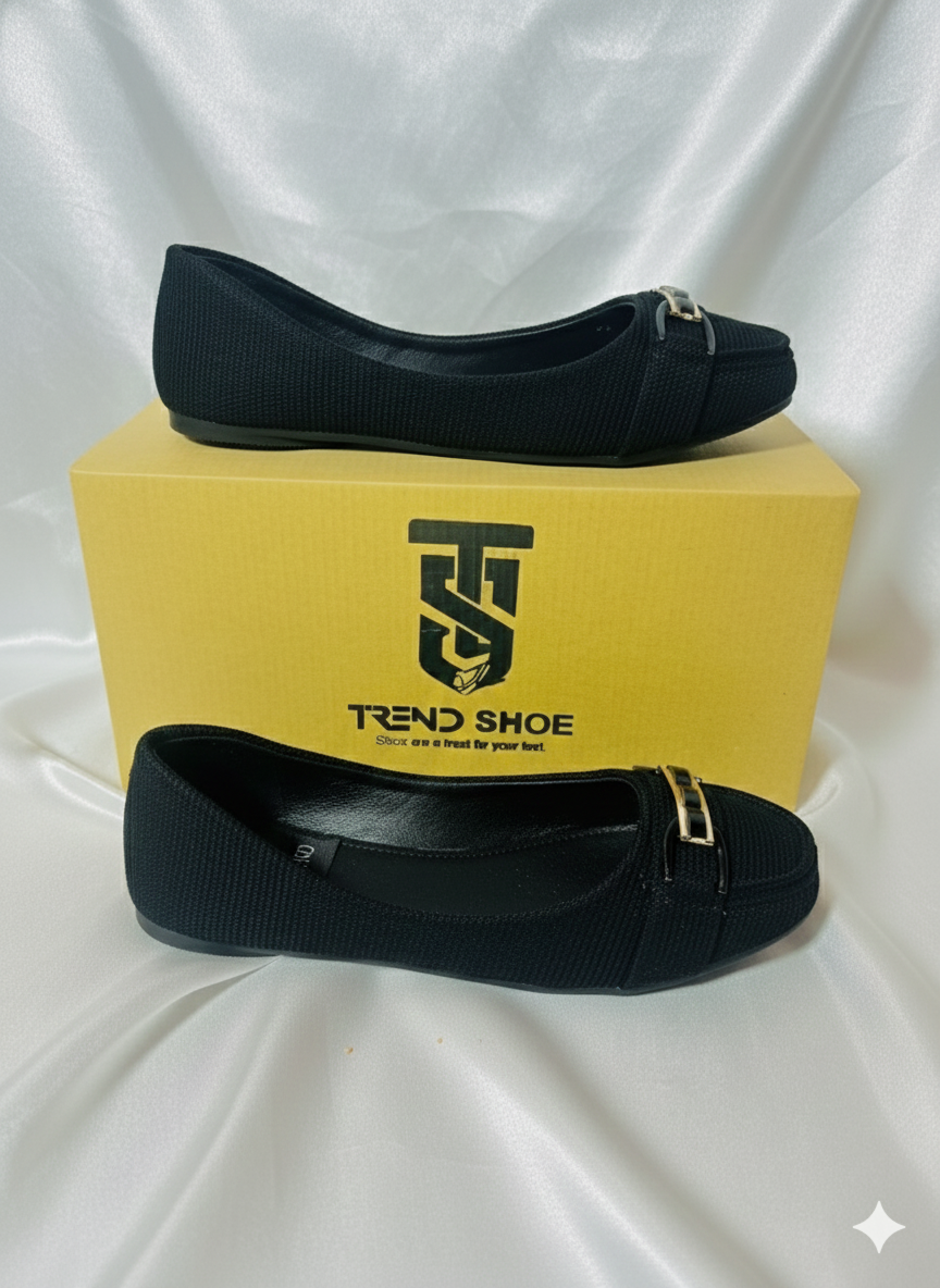 Black Loafer-Style Flats for Effortless Elegance