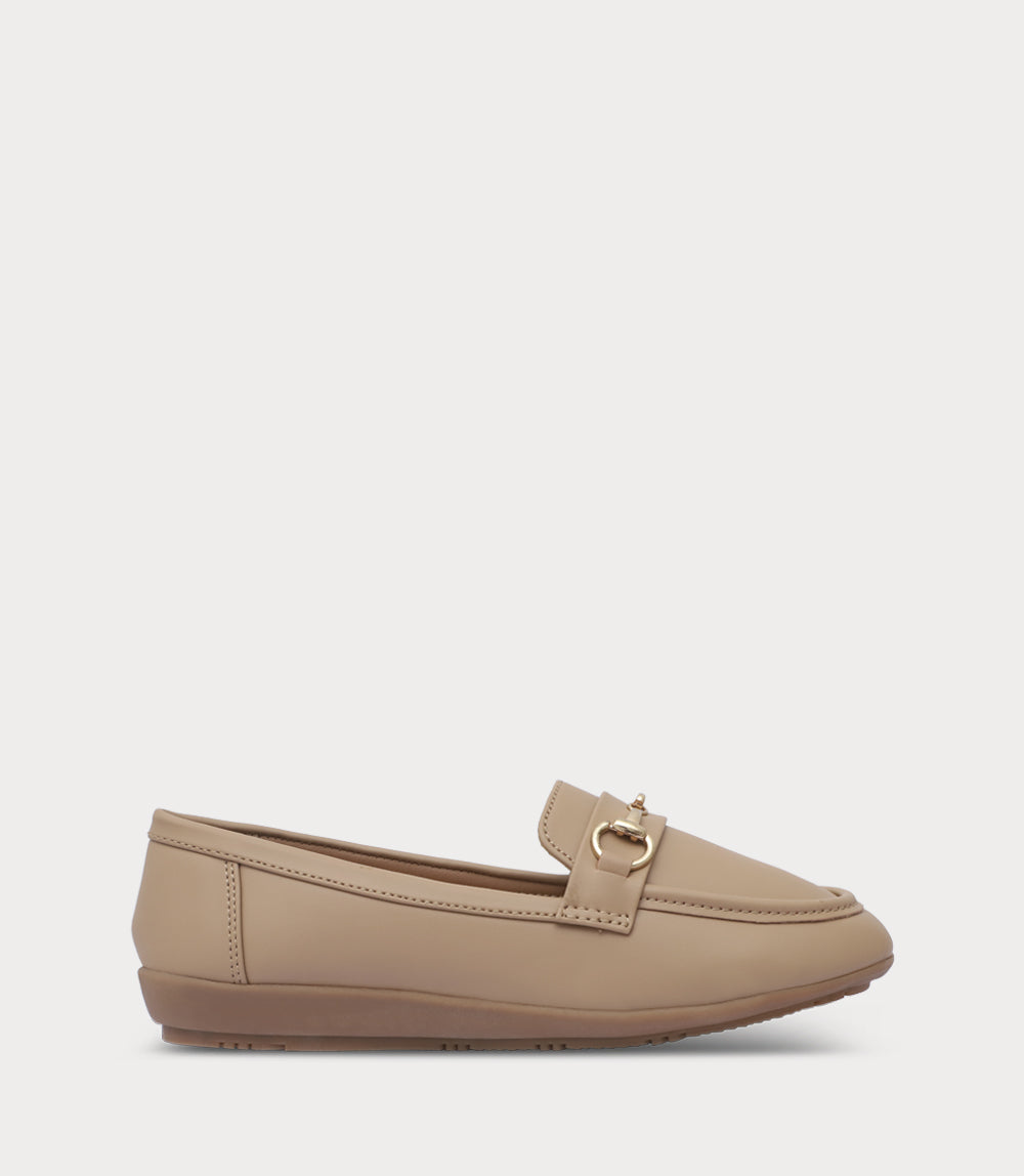 Elegant Loafers for Girls with Gold Buckle Detail