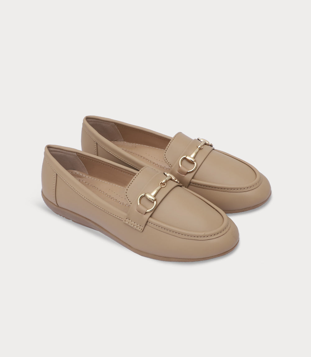 Elegant Loafers for Girls with Gold Buckle Detail